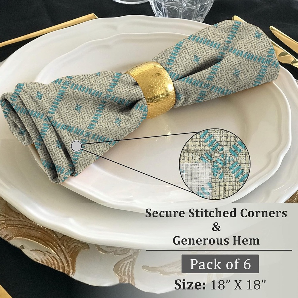 Geometric Patterned Tablecloth - Picture 2 of 8